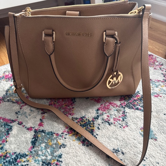 Michael Kors beige bag - Picture 7 of 8